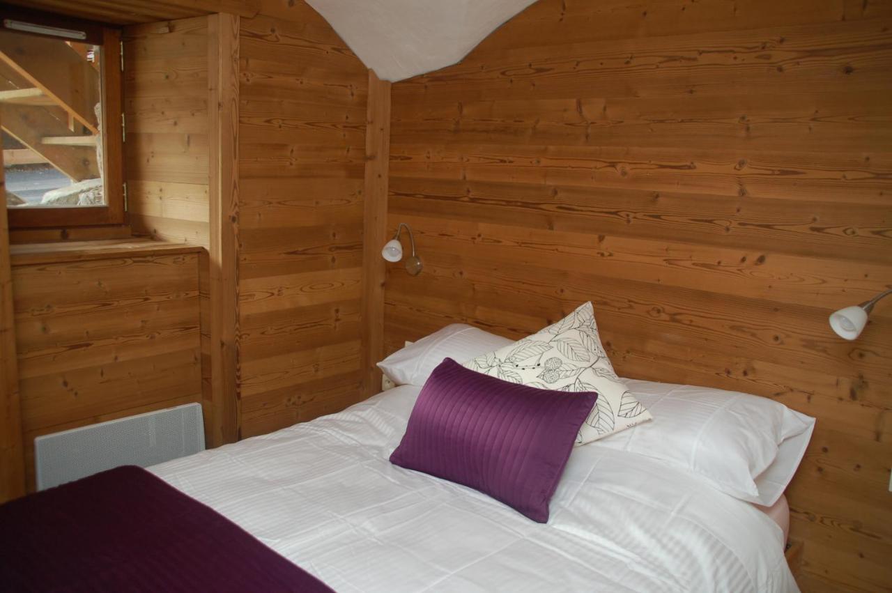 Two Bedroom Apartment La Voute, Chandon Near Meribel - Sleeps 4 Adults Or 2 Adults And 3 Children Les Allues Exterior foto