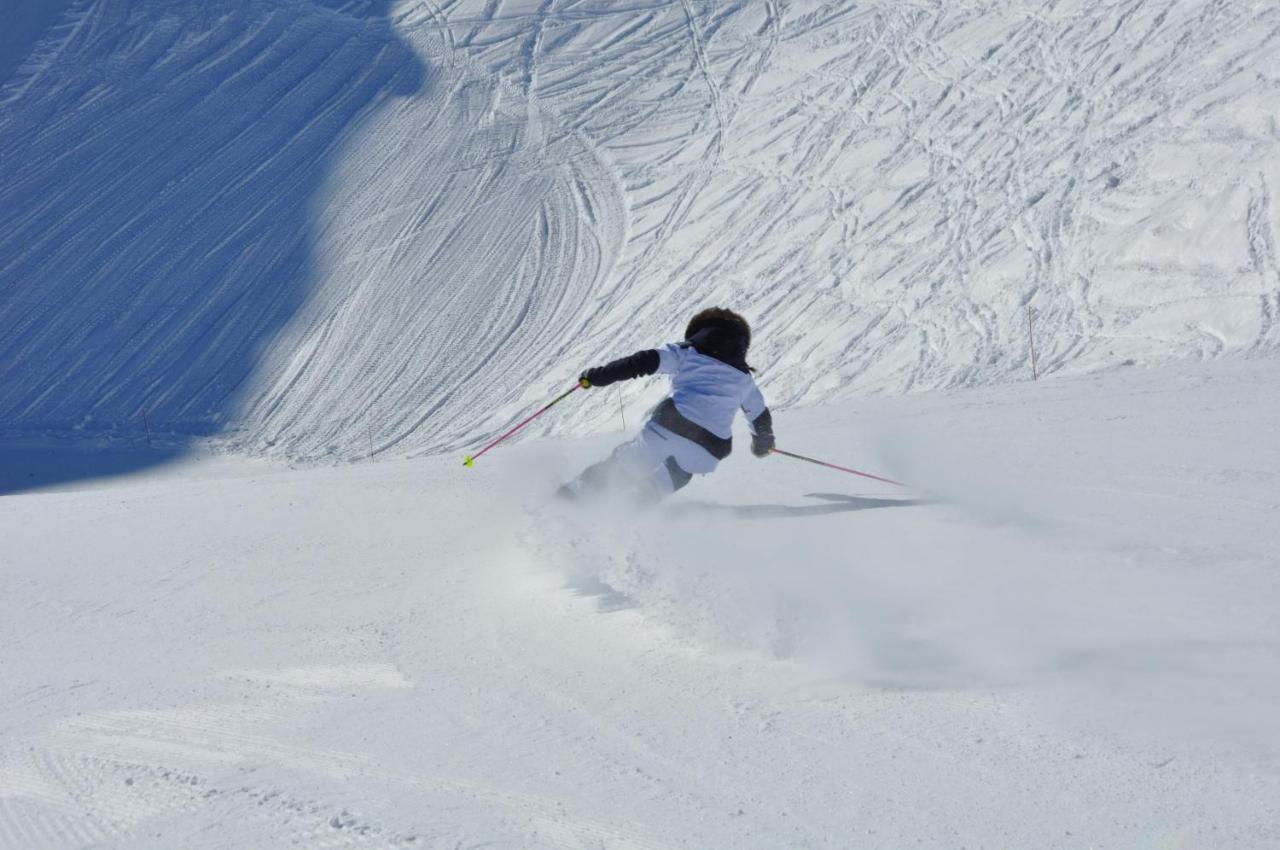 Two Bedroom Apartment La Voute, Chandon Near Meribel - Sleeps 4 Adults Or 2 Adults And 3 Children Les Allues Exterior foto