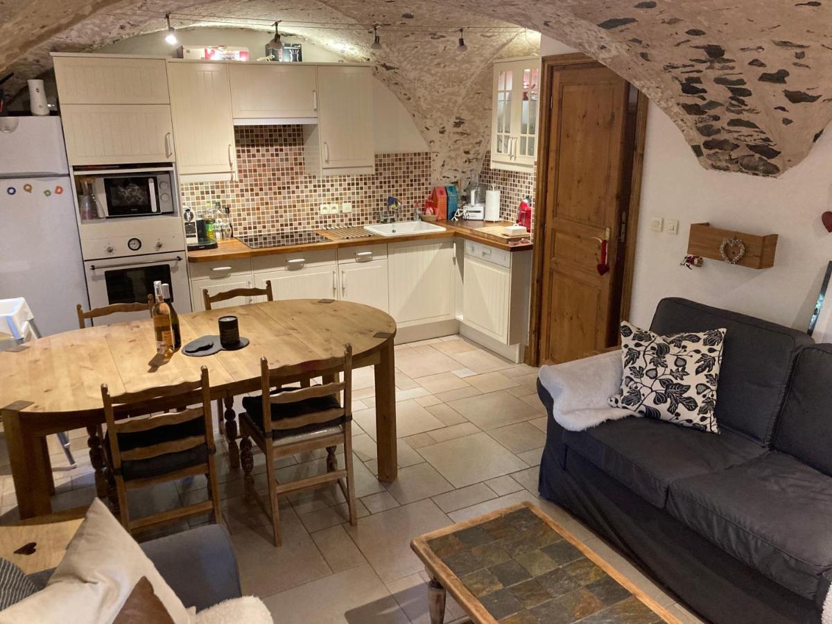 Two Bedroom Apartment La Voute, Chandon Near Meribel - Sleeps 4 Adults Or 2 Adults And 3 Children Les Allues Exterior foto
